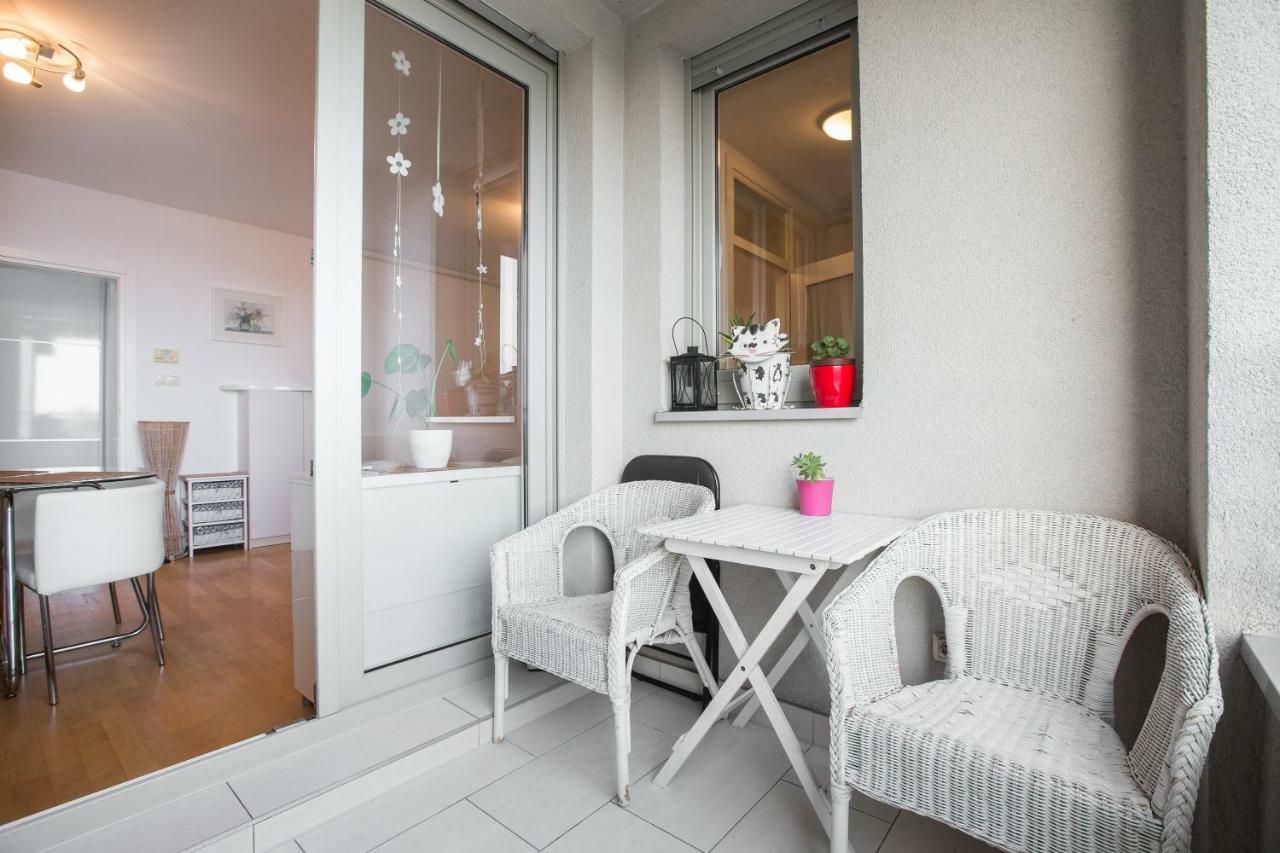 Cozy & Modern Studio With Balcony Zagreb Ngoại thất bức ảnh